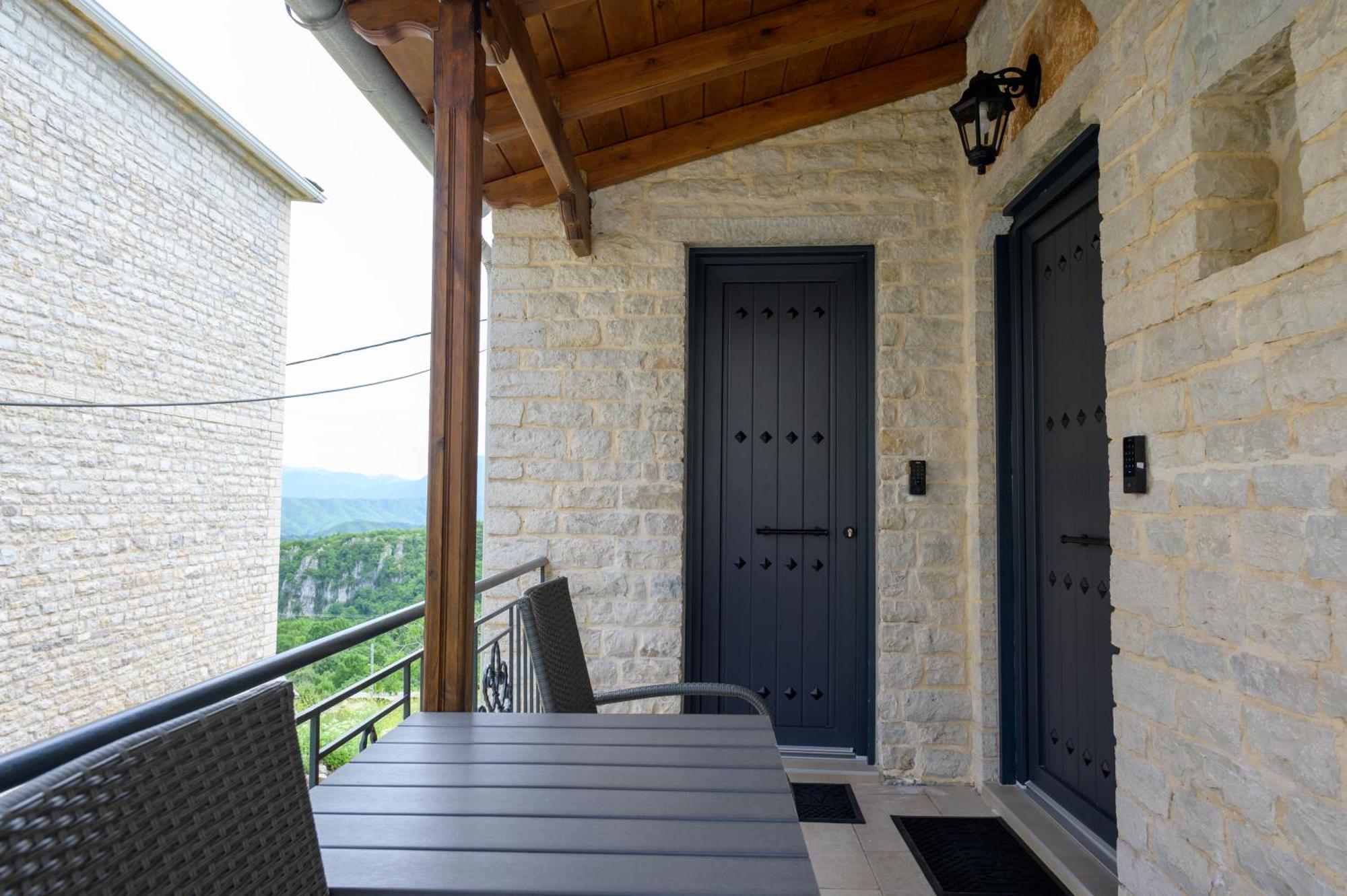 The Five Keys Hotel Monodendri Exterior photo